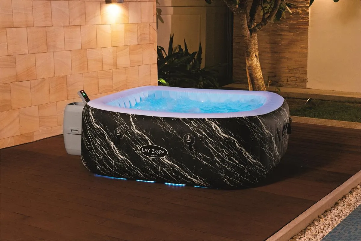 Porównanie wanny spa akrylowej i dmuchanej