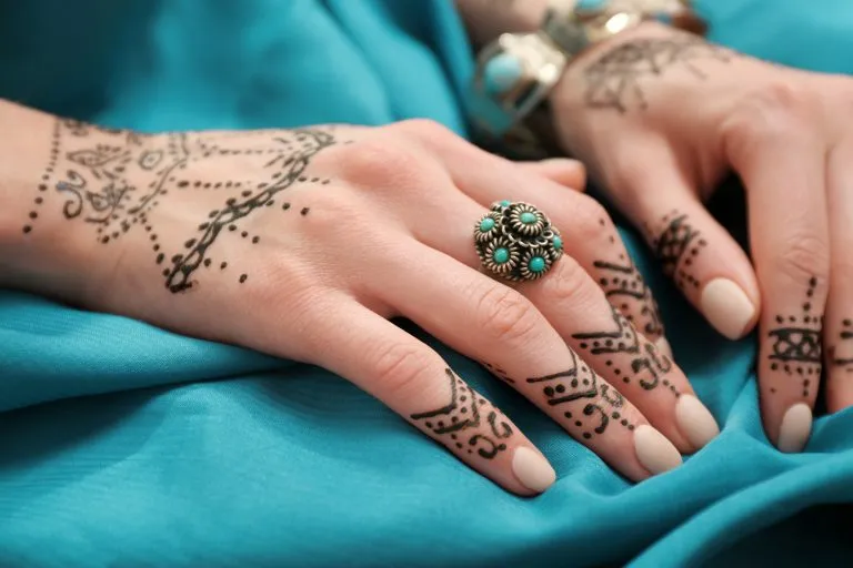 r&oacute;żne wzory tatuaży z henny przykłady