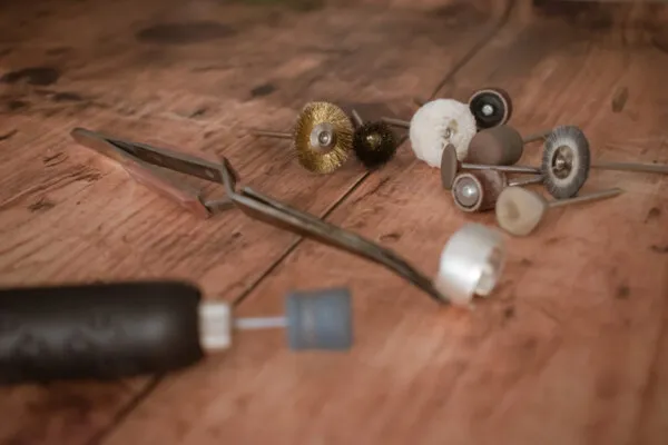 narzędzia do czyszczenia biżuterii domowe sposoby