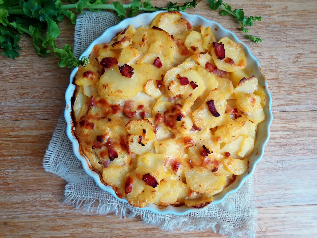 Wariacje zapiekanka ziemniaczana z boczkiem