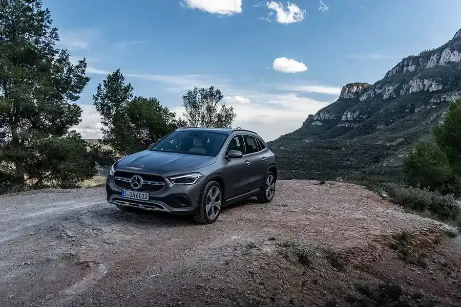 Zdjęcie Mercedes GLA jaki silnik wybrać, aby uniknąć wysokich kosztów eksploatacji?