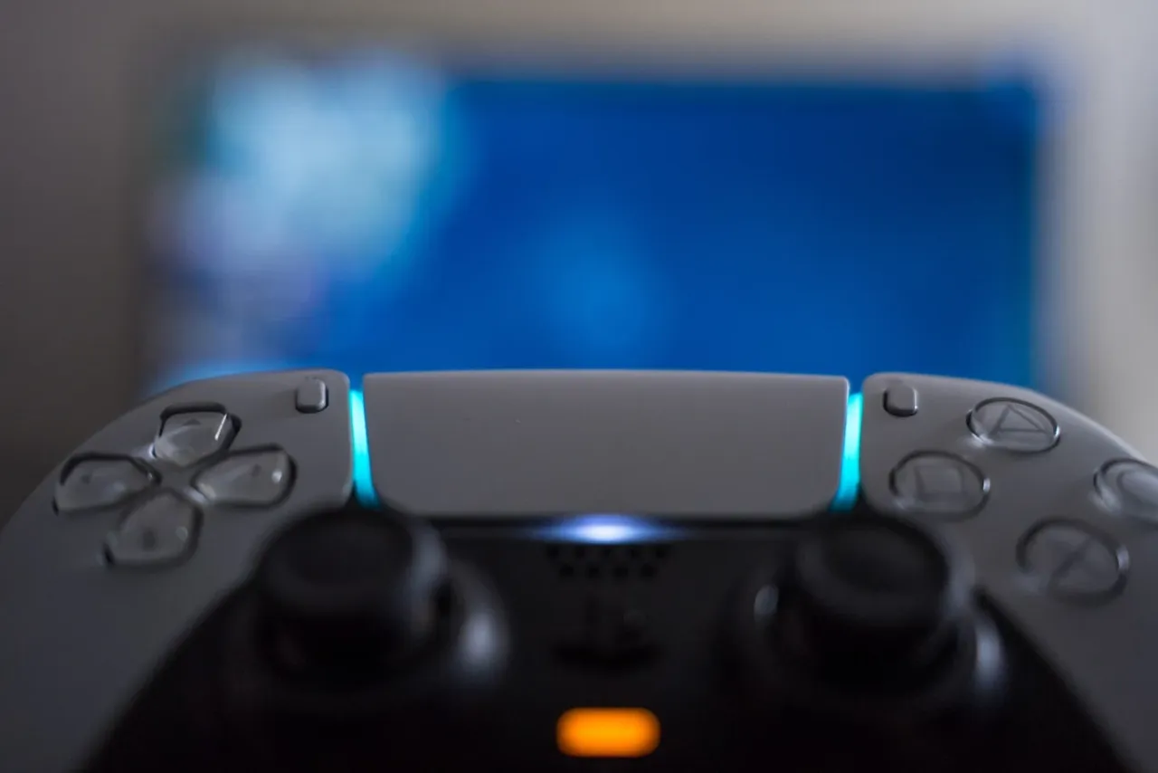 Rozwiązania problem&oacute;w z padem DualSense na PC