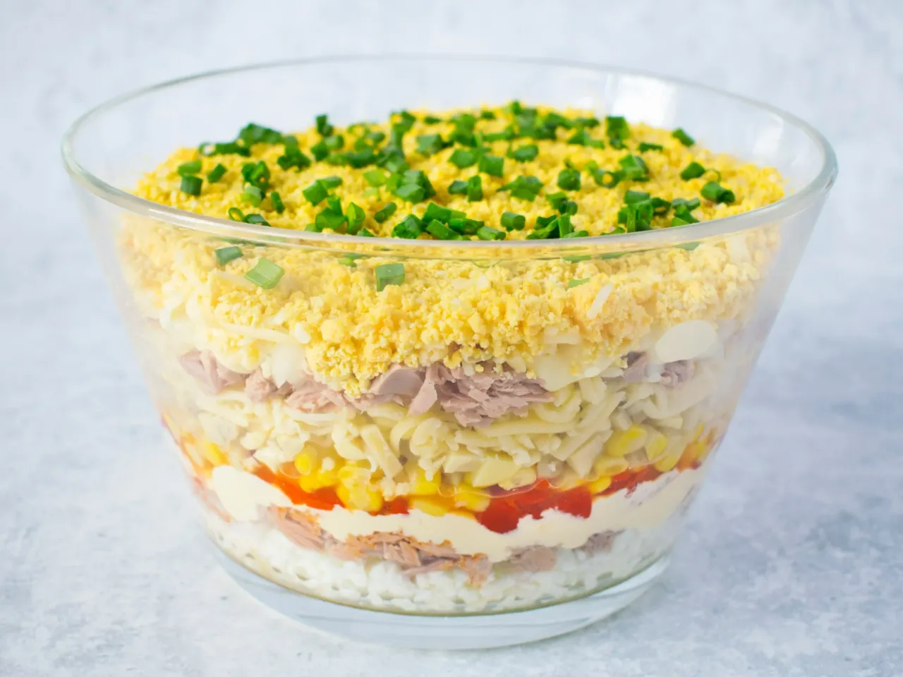 sałatka z tuńczykiem składniki i przepis