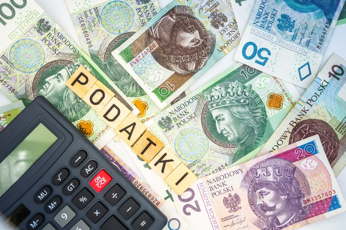 Rodzice z dzieckiem i kalkulator podatkowy