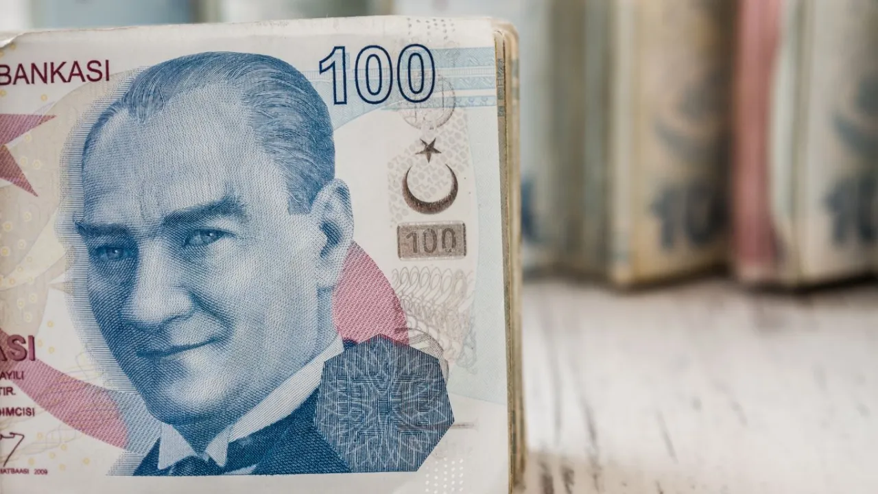 Zdjęcie Jak jest waluta w Turcji: kompletne informacje o lirze tureckiej 2025
