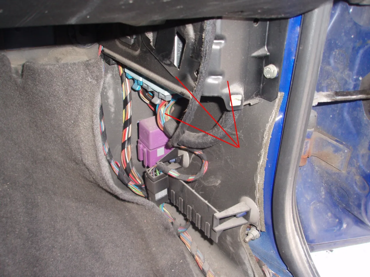 Opel Astra G sterownik centralnego zamka lokalizacja