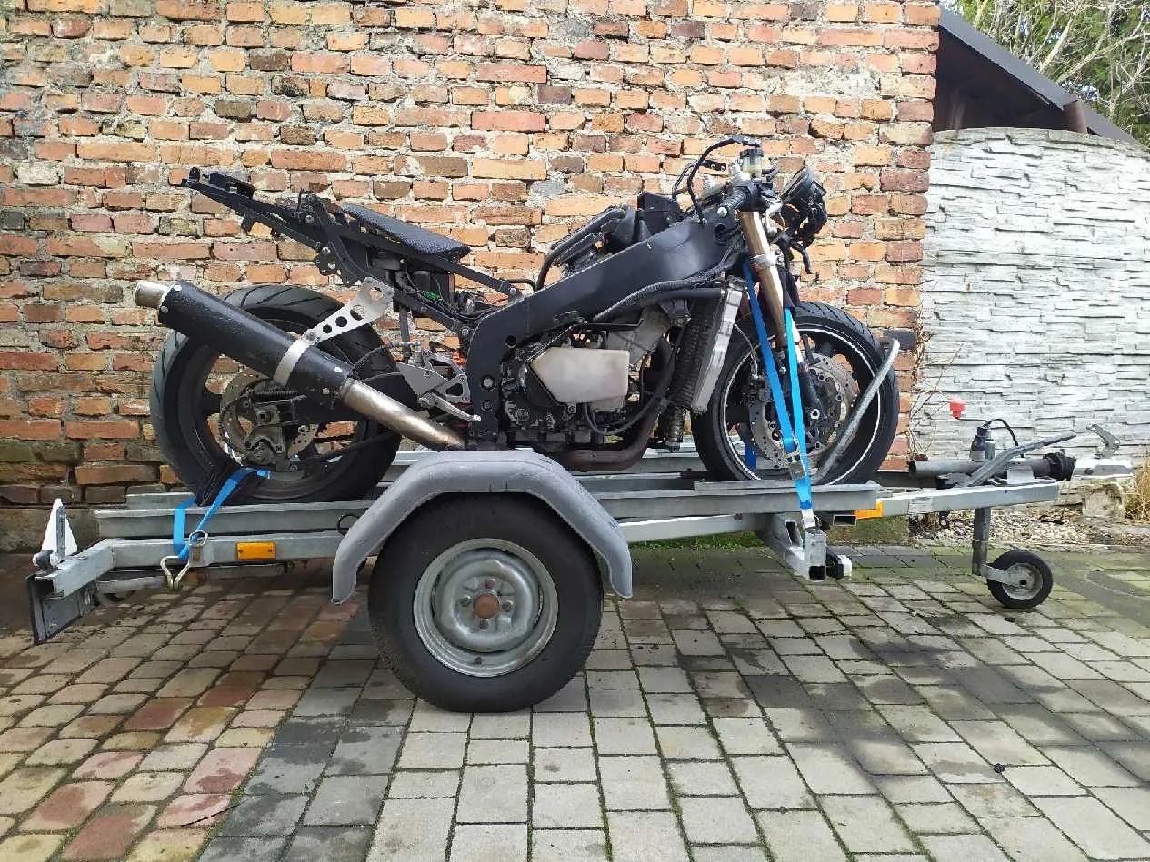 transport skutera na przyczepie przepisy