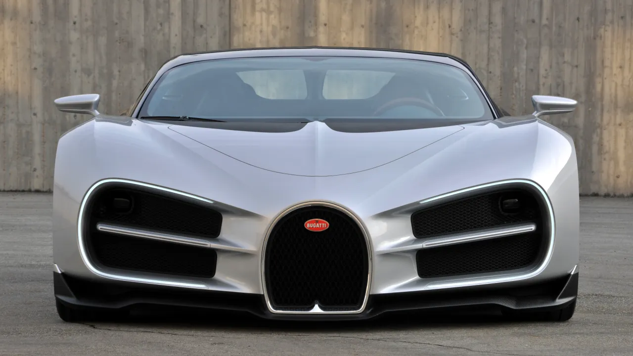 Bugatti Chiron front C-line rear