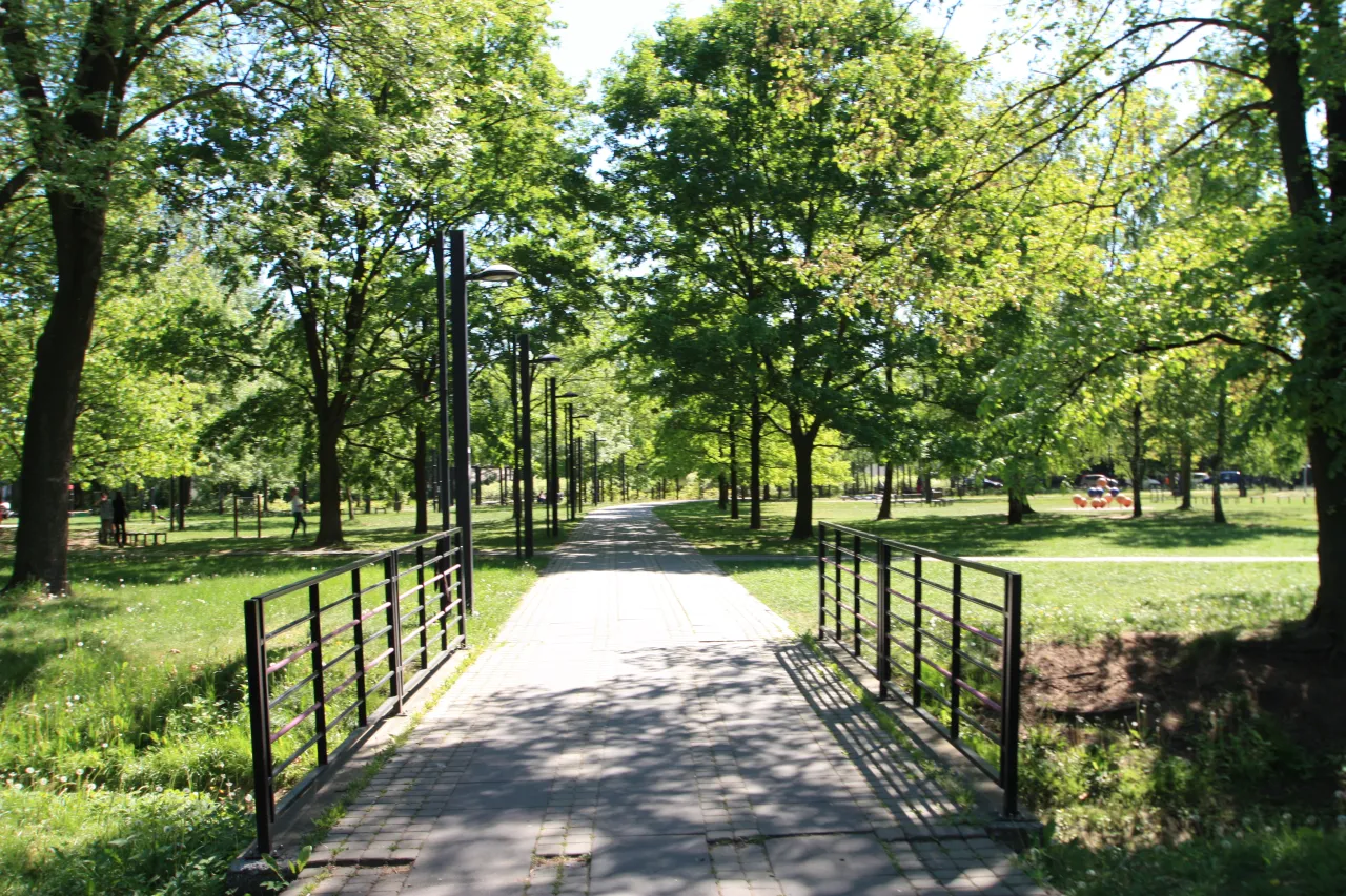 Warszawskie parki i tereny rekreacyjne na osiedlach