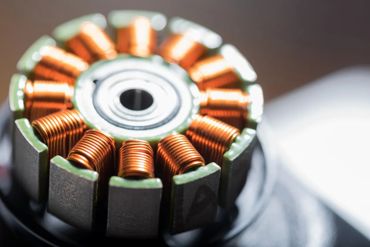 Zdjęcie Silnik elektryczny: jak zamienia energię w ruch mechaniczny