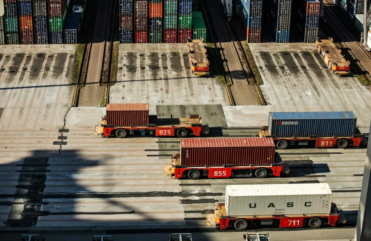 Spedytor vs. Przewoźnik r&oacute;żnice