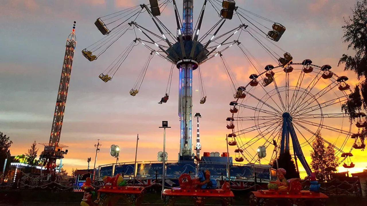 Lunapark Sowiński atrakcje różnorodność
