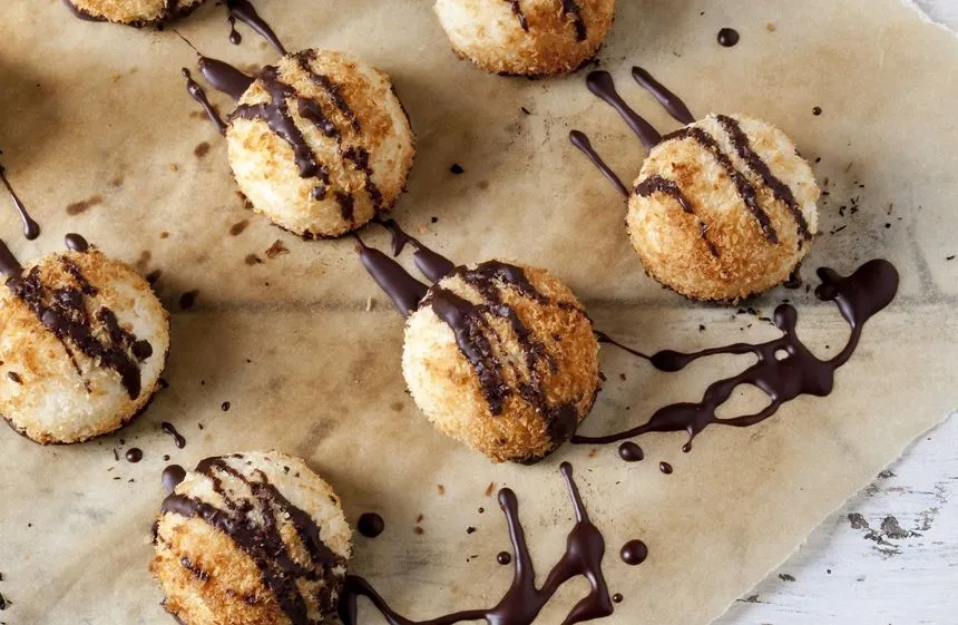 spalone kokosanki lub rozlane ciastka