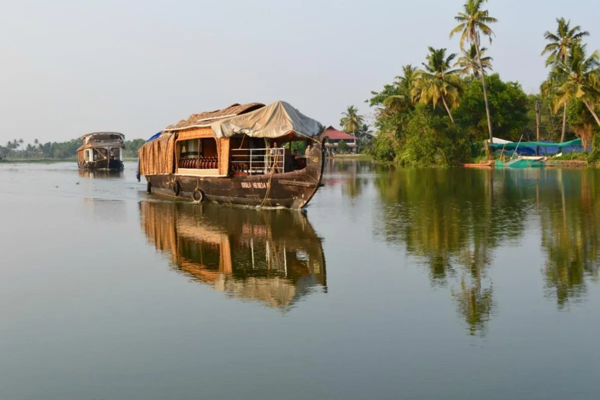 Butelkowana woda w Indiach z zamknięciem