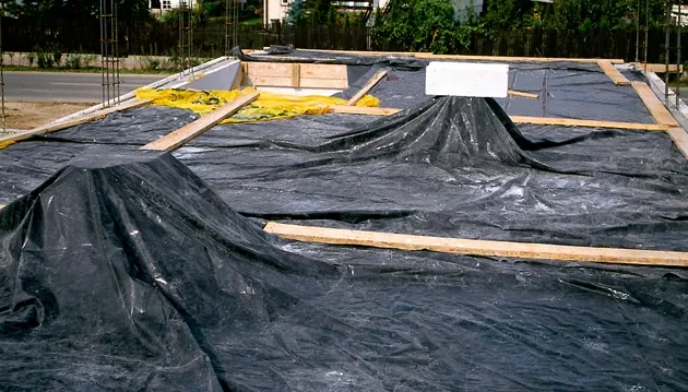 Pielęgnacja świeżego betonu folia