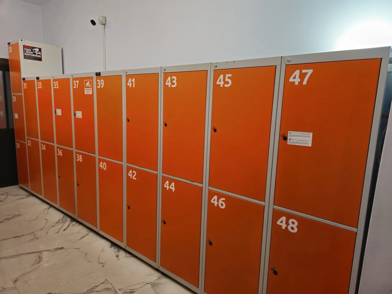 szafki bagażowe krak&oacute;w gł&oacute;wny