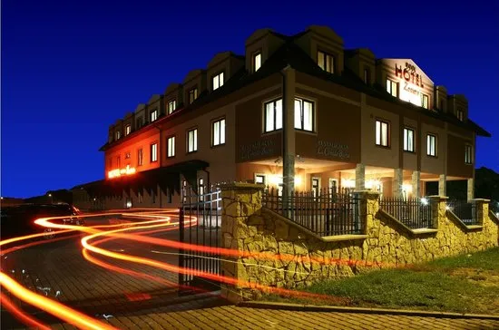 Hotel Zawiercie Business & Leisure front view or lobby