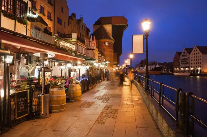 restauracje na Starym Mieście w Gdańsku wieczorem