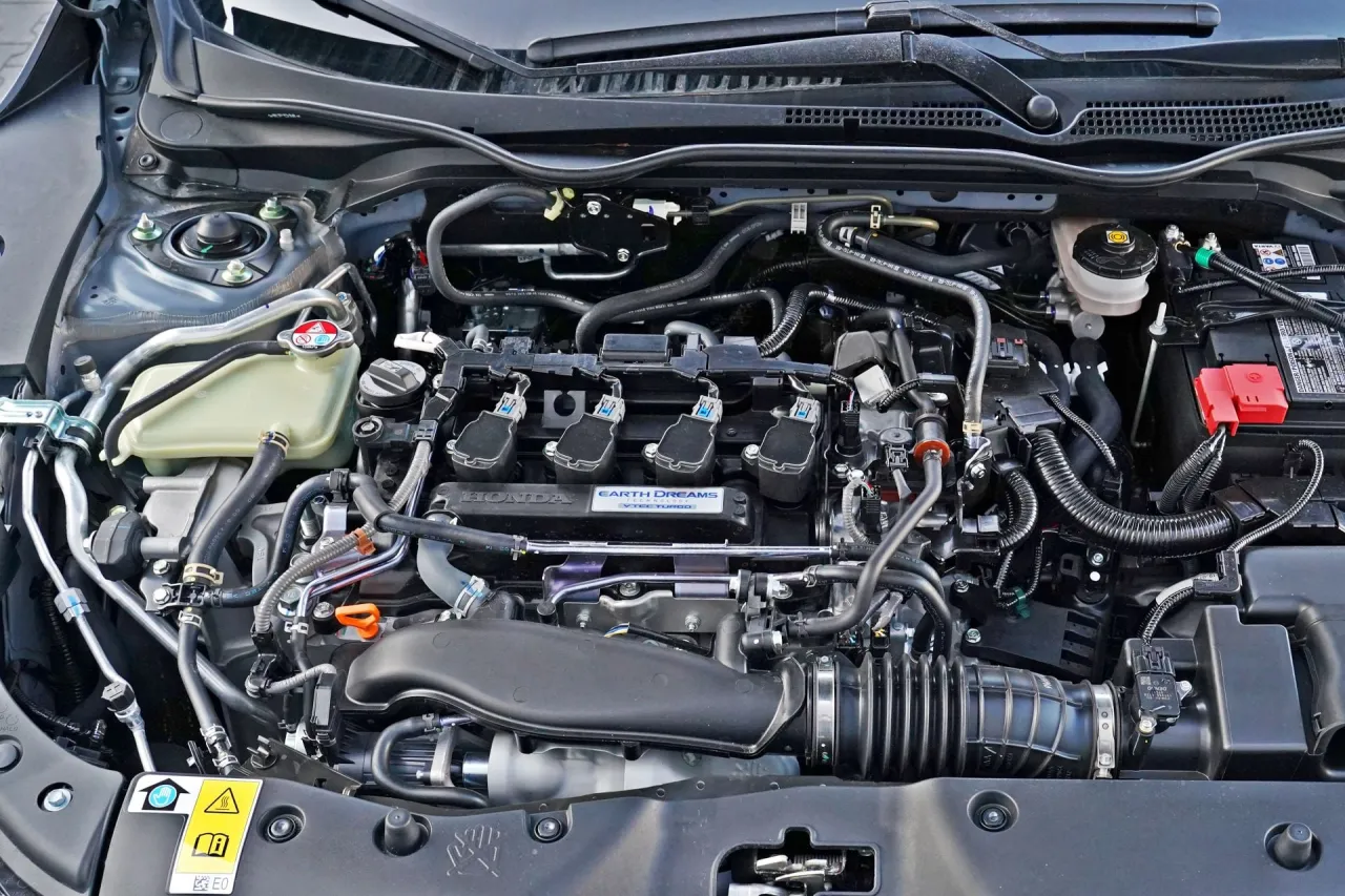 Honda Civic X silniki VTEC Turbo