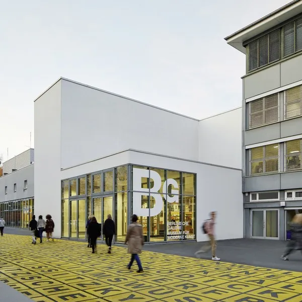 Zdjęcie Muzeum sztuki nowoczesnej Berlin - najlepsze wystawy i atrakcje