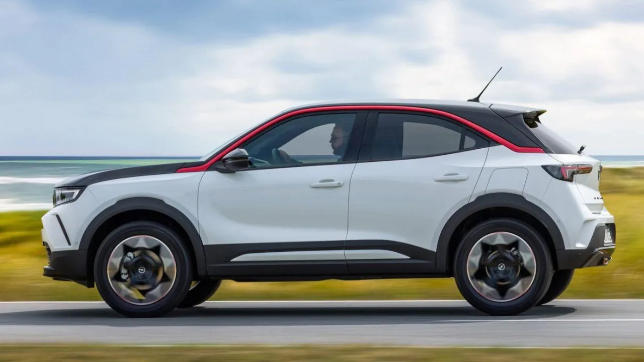 Zdjęcie Opel Mokka wymiana oleju co ile? Sprawdź, aby uniknąć problemów!