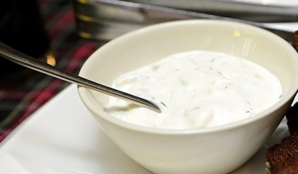 Zdjęcie Przepis na sos czosnkowy jak z restauracji - zrób go w domu!