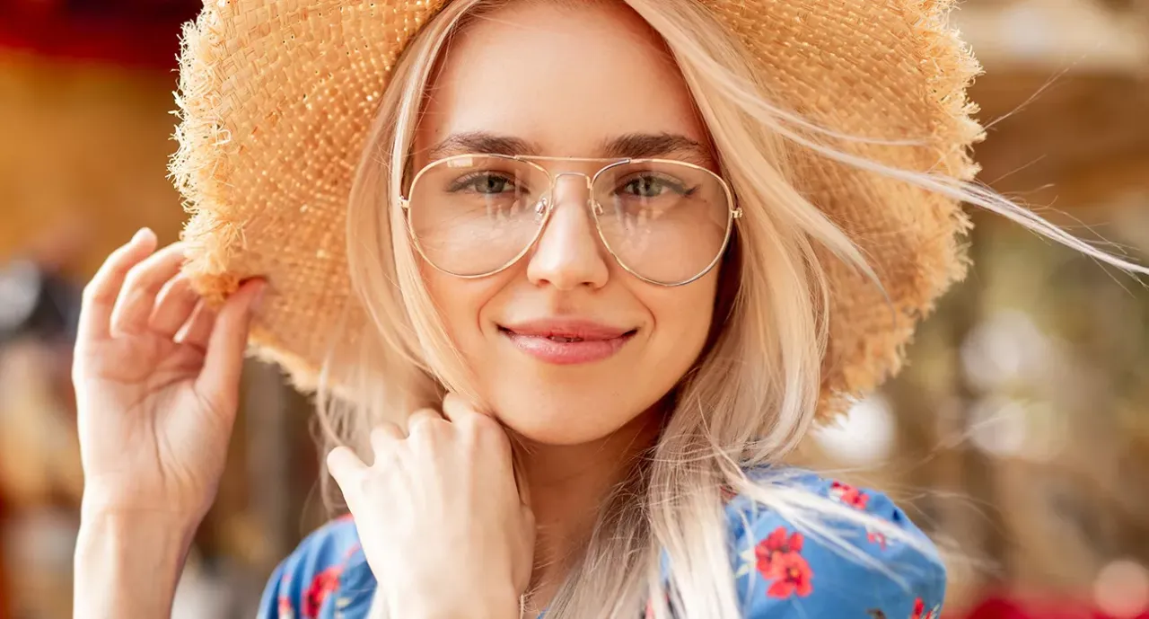Zdjęcie Czy okulary są modne? Poznaj najnowsze trendy w modzie okularowej!