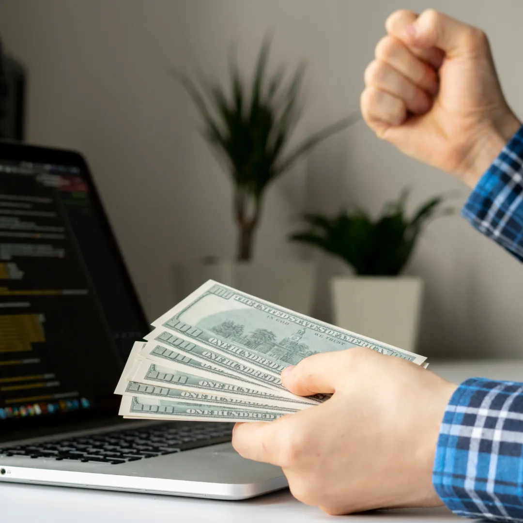 Zdjęcie Ile zarabia informatyk po studiach? Zaskakujące fakty o wynagrodzeniach