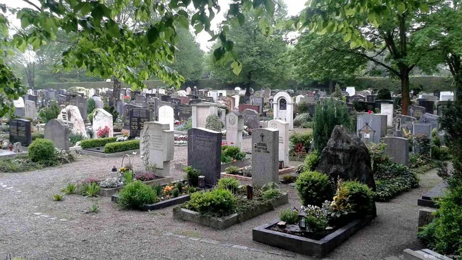 Zdjęcie Jak wyglądają cmentarze w Niemczech - ich niezwykłe cechy i historia