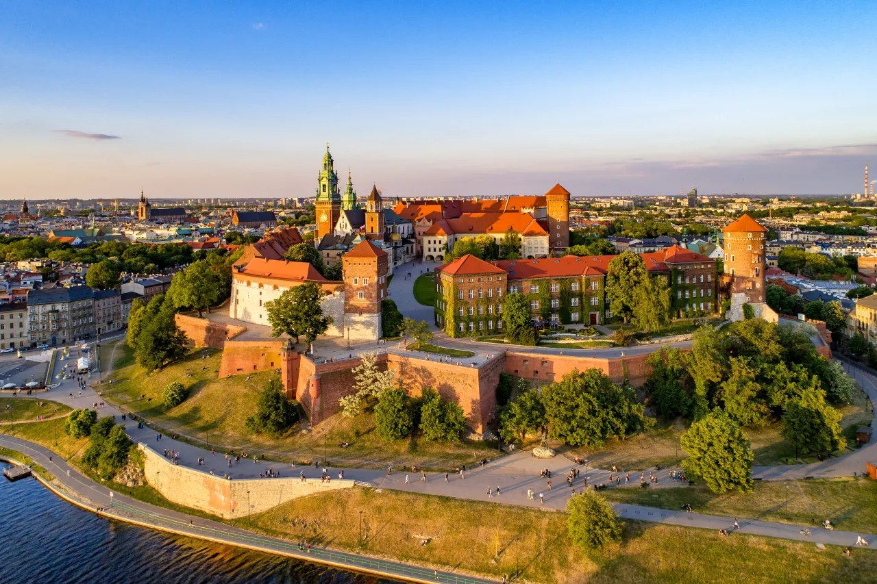 Zdjęcie Zamek w Krakowie: Tajemnice historii i atrakcje na Wawelu