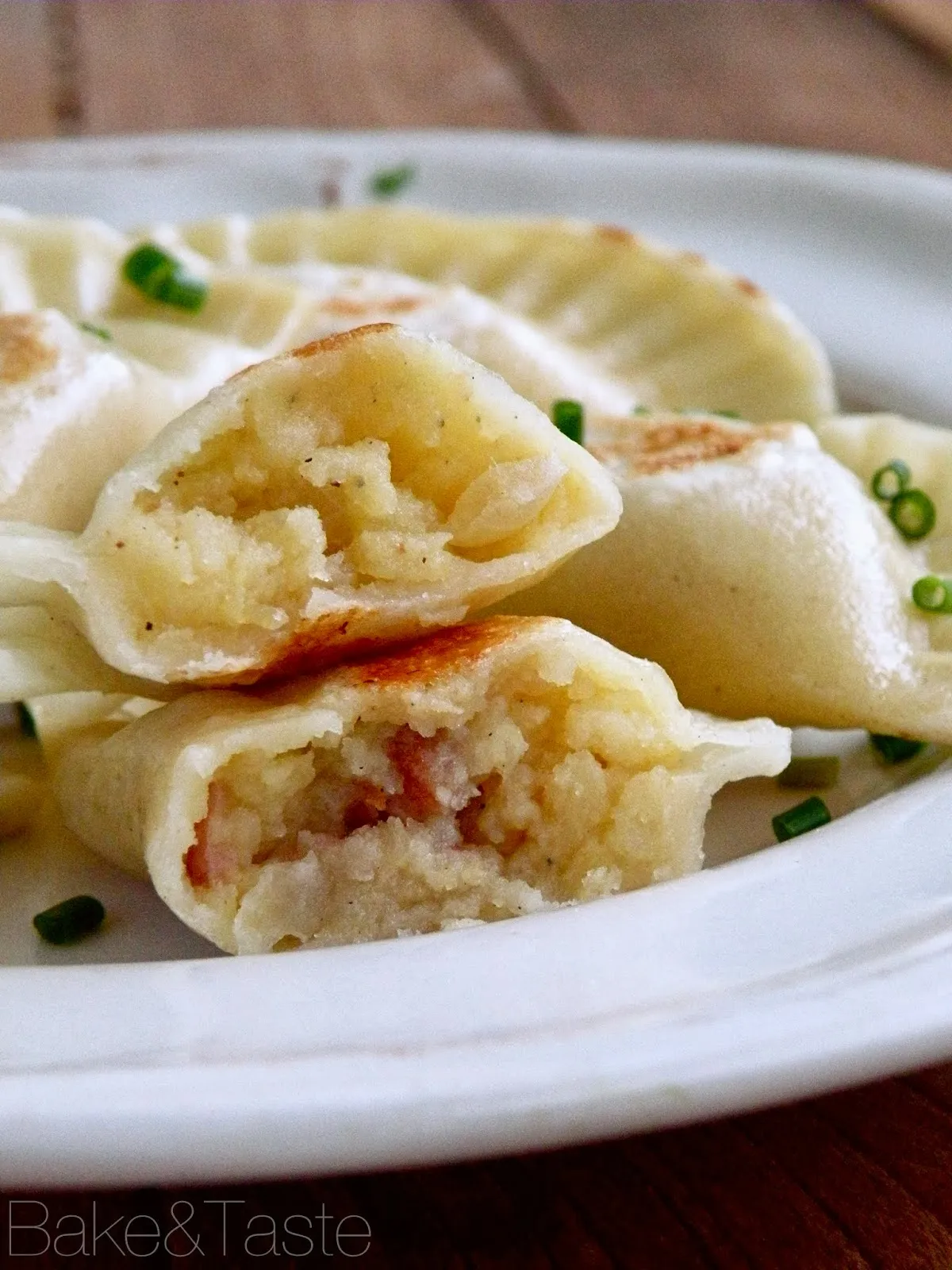 Zdjęcie Przepis na ciasto na pierogi z wrzątkiem, które zawsze się udaje