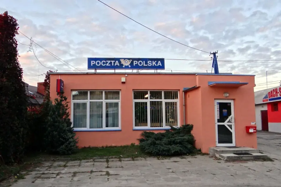 Zdjęcie Do której jest czynna poczta polska? Sprawdź godziny otwarcia!