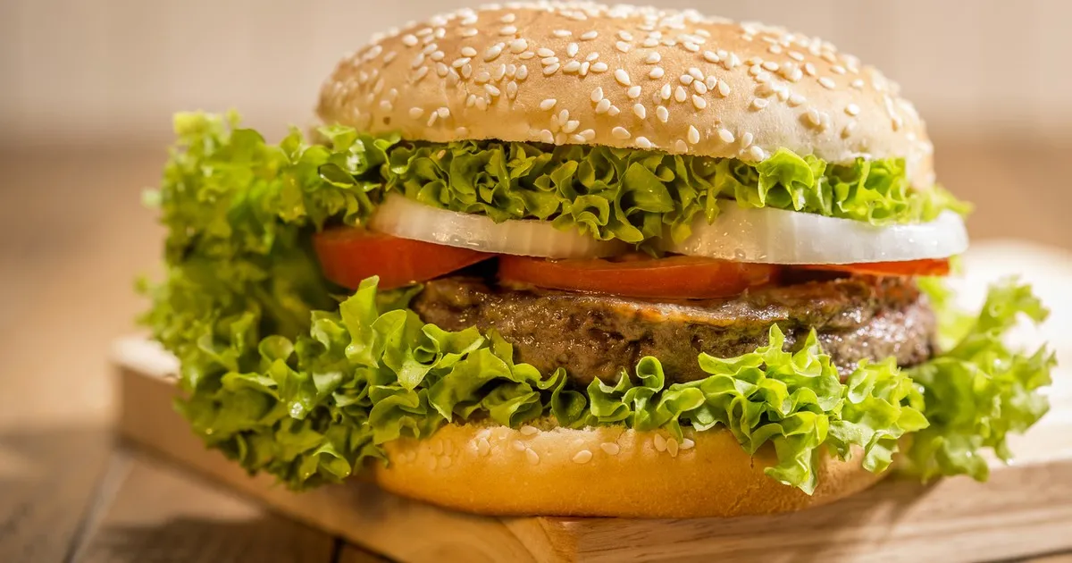 Zdjęcie Jak zrobić bułki do hamburgerów – prosta receptura, która zachwyci