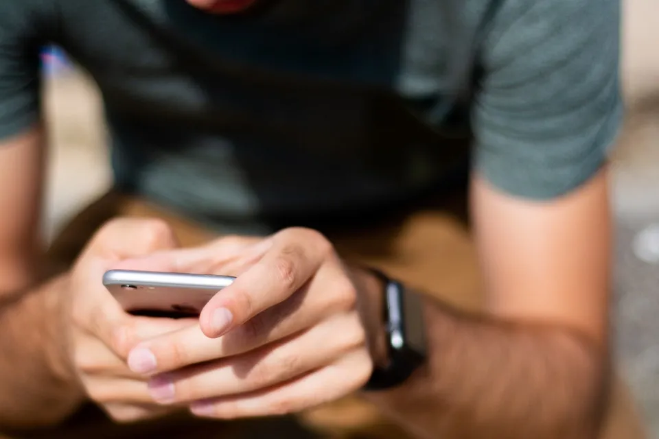 Zdjęcie Jak szybko przesłać zdjęcia z telefonu na telefon przez Bluetooth bez problemów