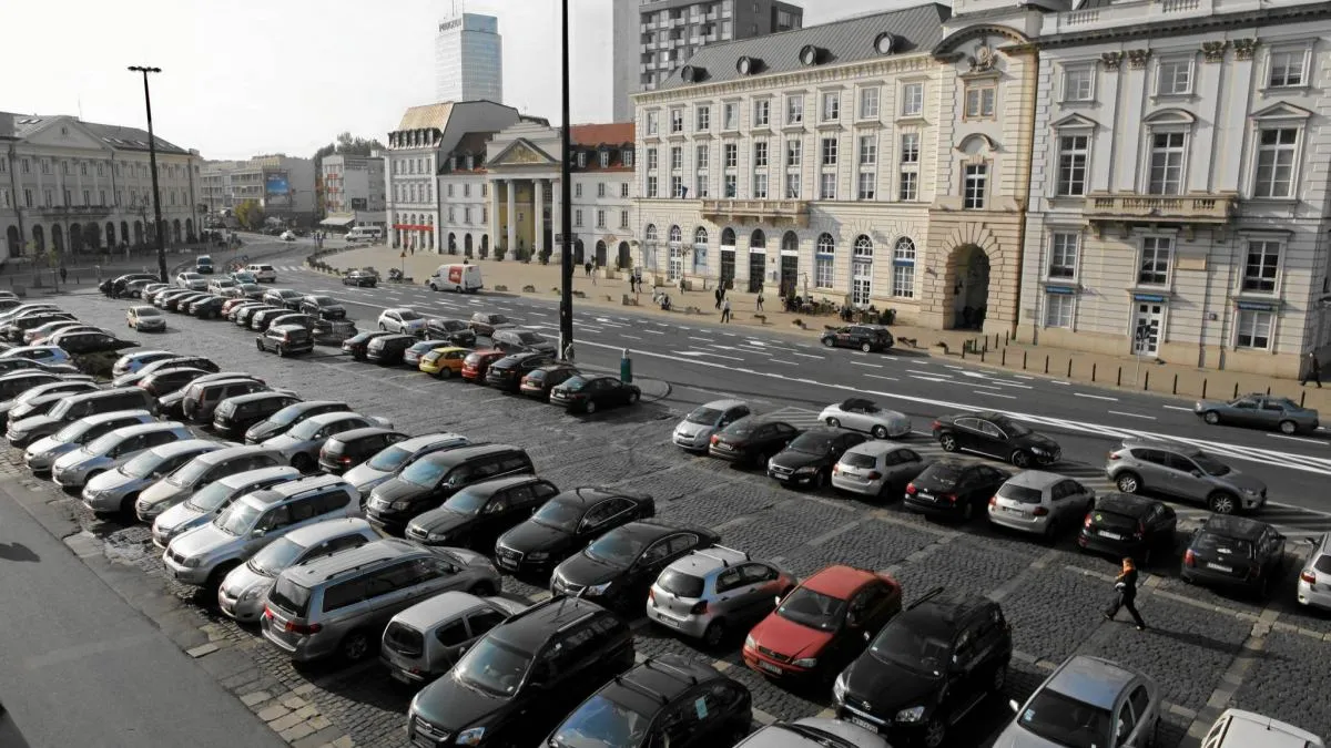Zdjęcie Gdzie zaparkować przy teatrze kwadrat? Opcje parkingowe w Warszawie