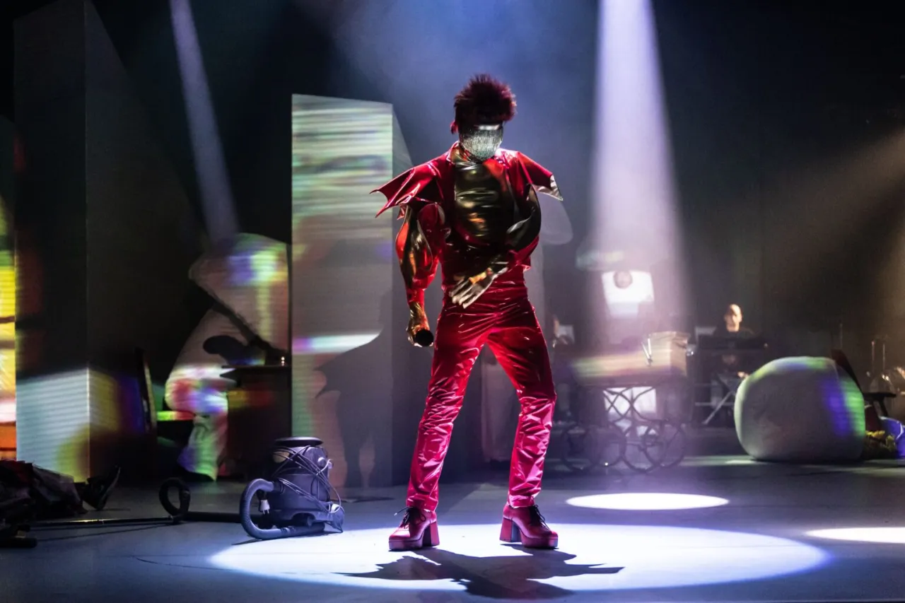 Zdjęcie Bowie w Warszawie spektakl – emocjonująca opowieść o miłości i zbrodni