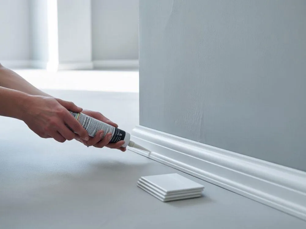 Zdjęcie Jaki klej do listew przypodłogowych PCV - wybierz najlepszy produkt dla siebie
