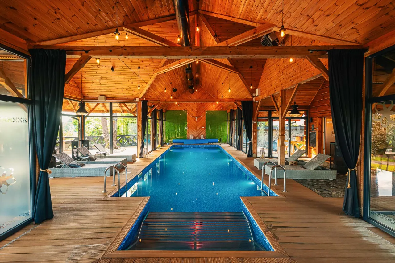 Bac&oacute;wka Radawa & SPA strefa SPA i baseny