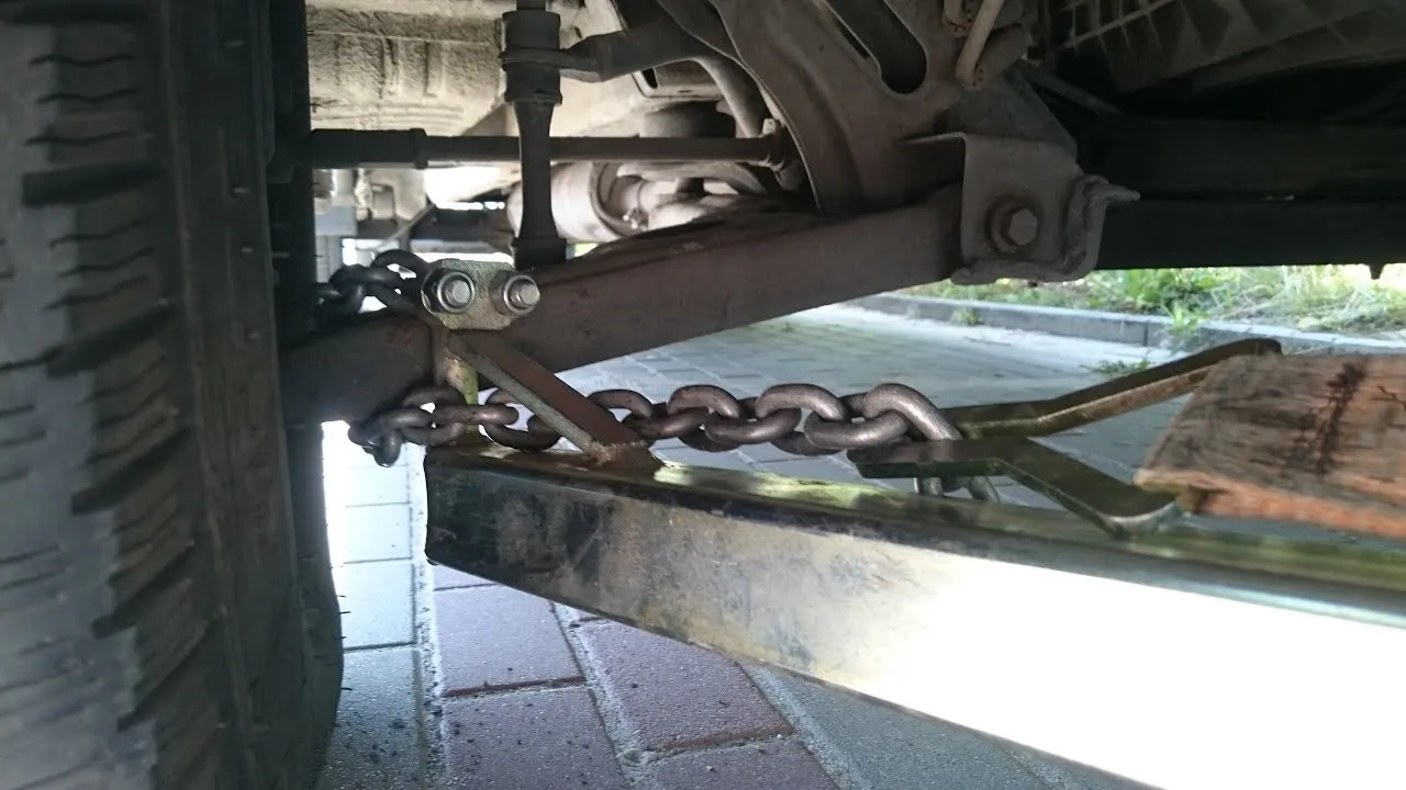 schemat konstrukcji sztywnego holu motylka