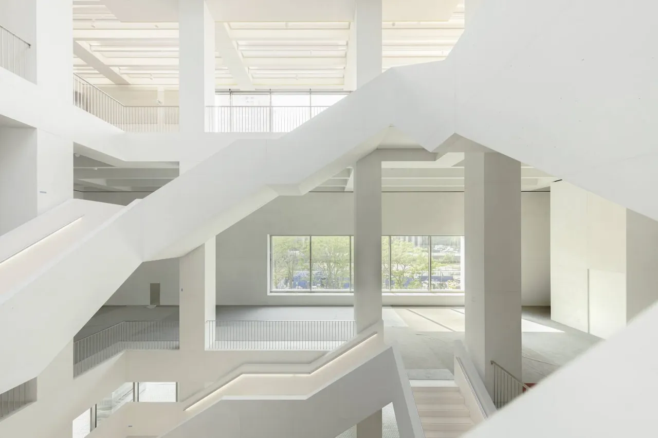 Architektura Muzeum Sztuki Nowoczesnej Warszawa