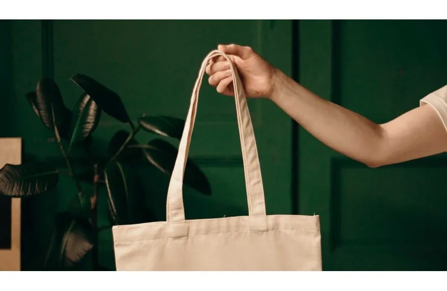 Różne rodzaje toreb uszytych ręcznie