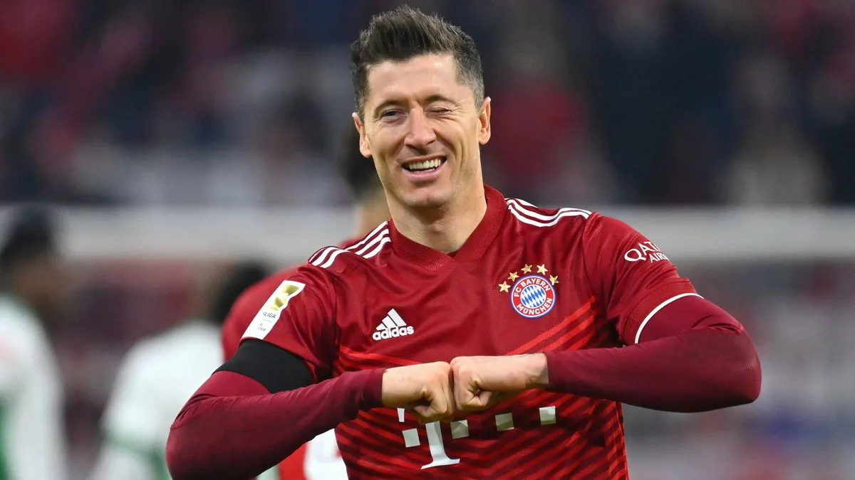 Robert Lewandowski zarobki klubowe