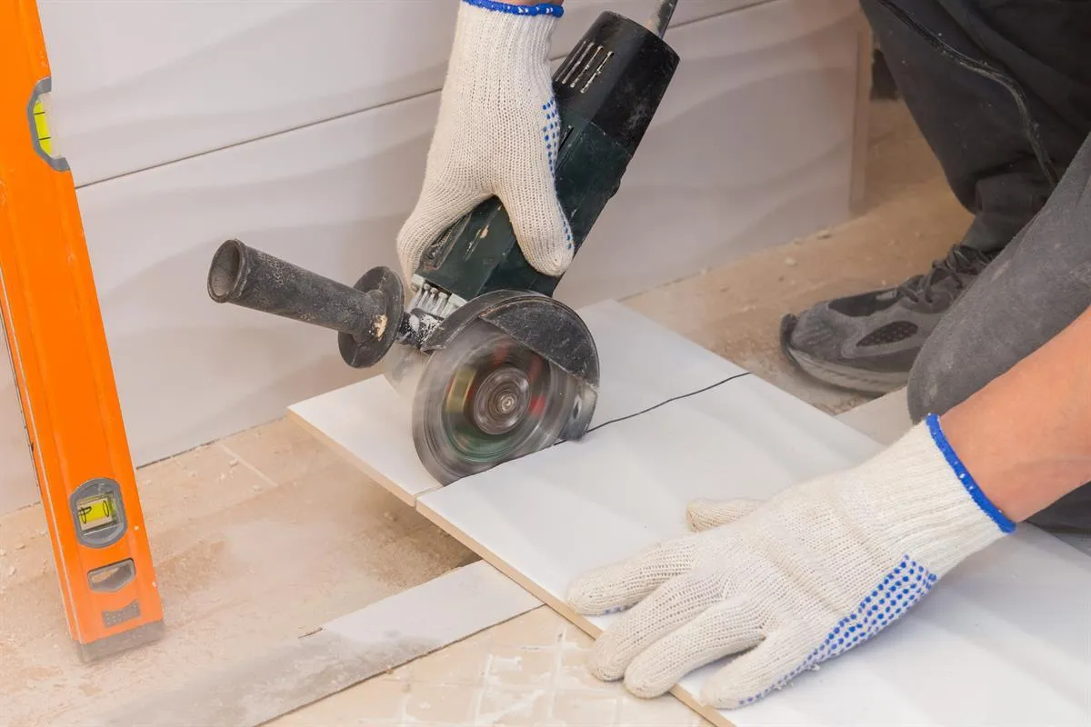 cięcie płytek gipsowych