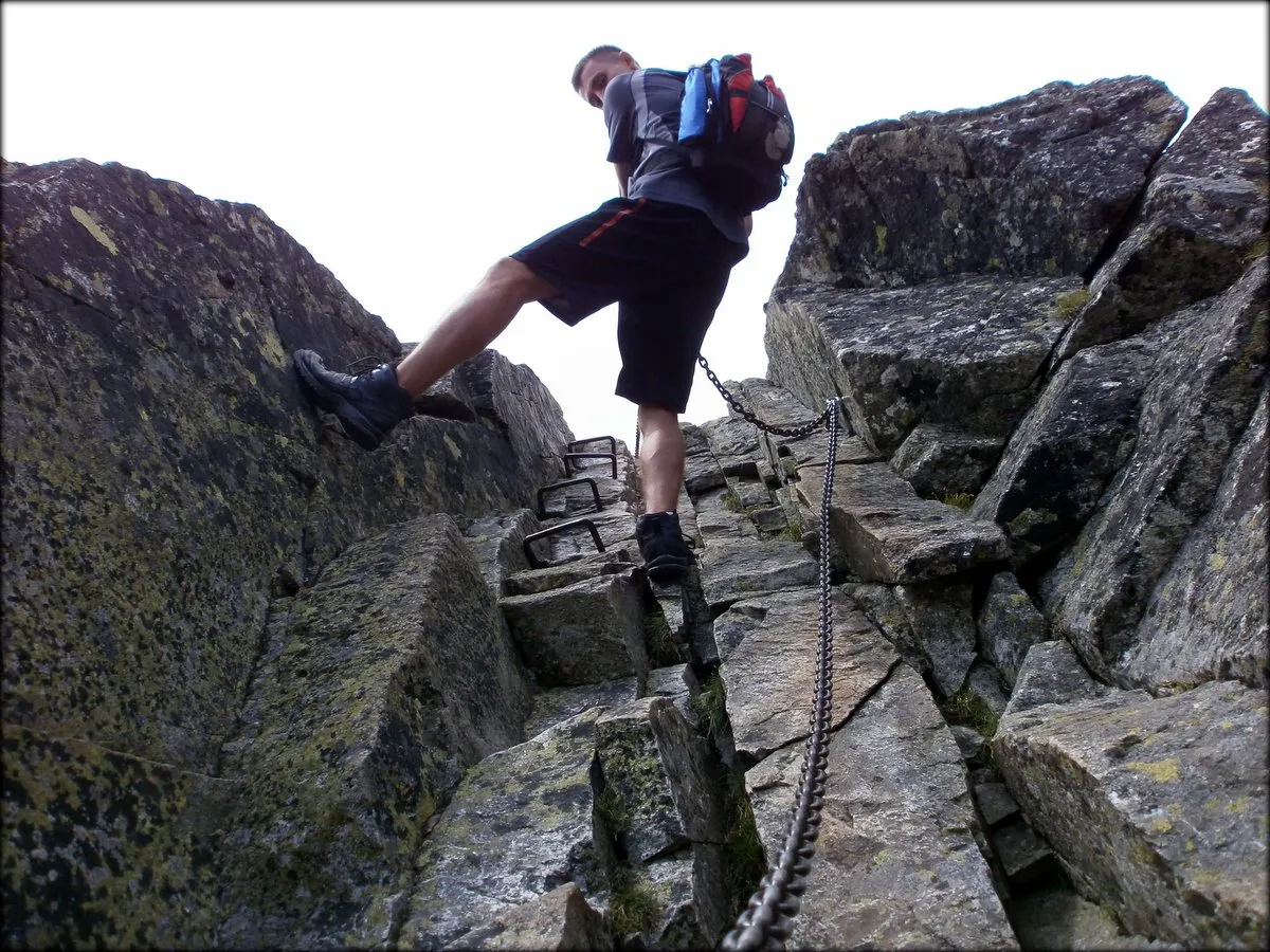 Sokola Perć drabinki łańcuchy ułatwienia