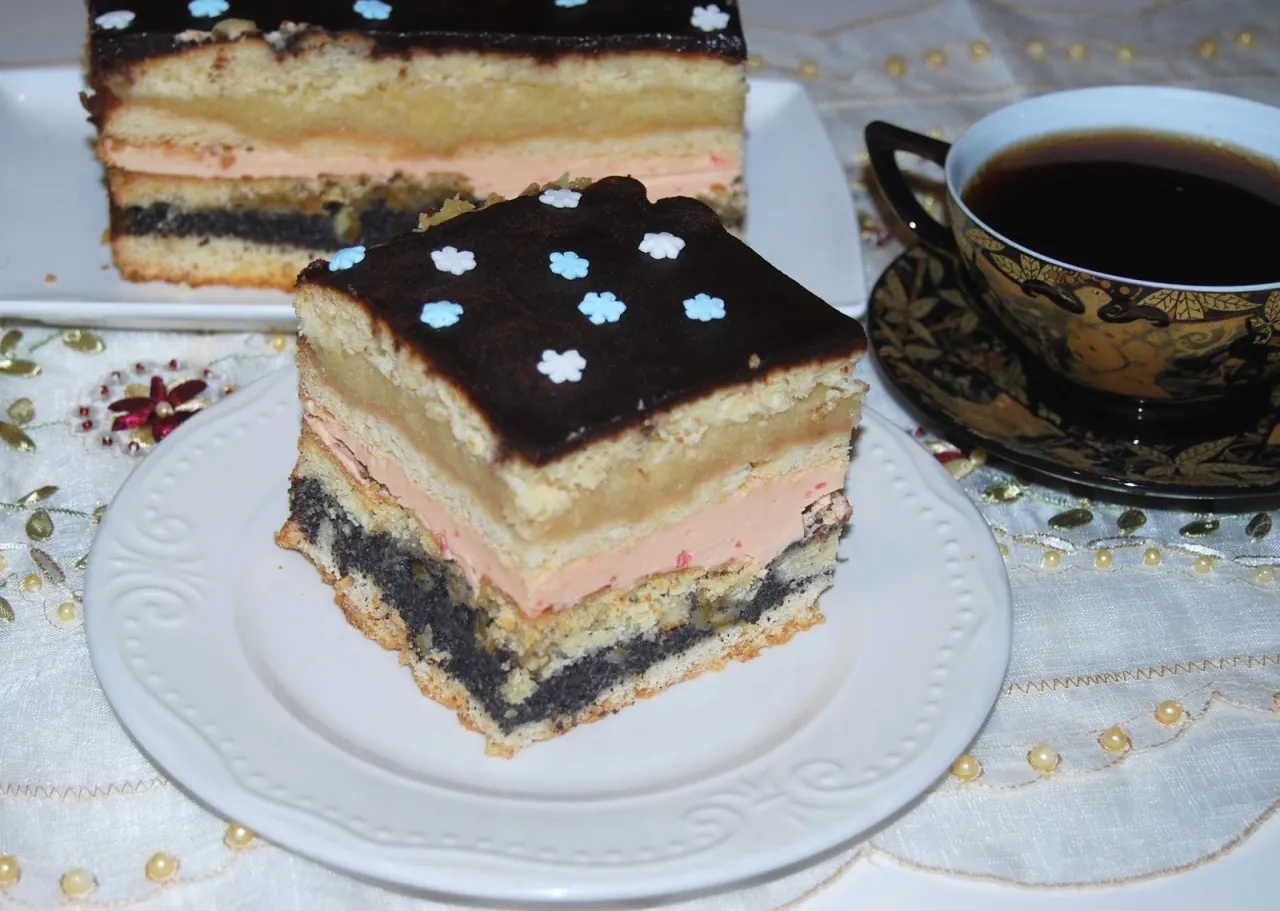 Zdjęcie Pyszne ciasto dziwak przepis, które zaskoczy Twoich gości