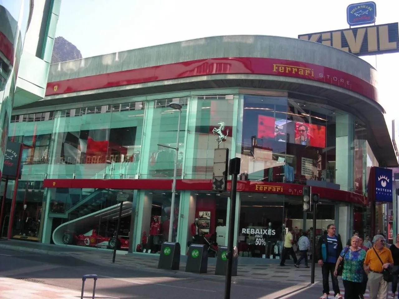 sklepy z alkoholem andora