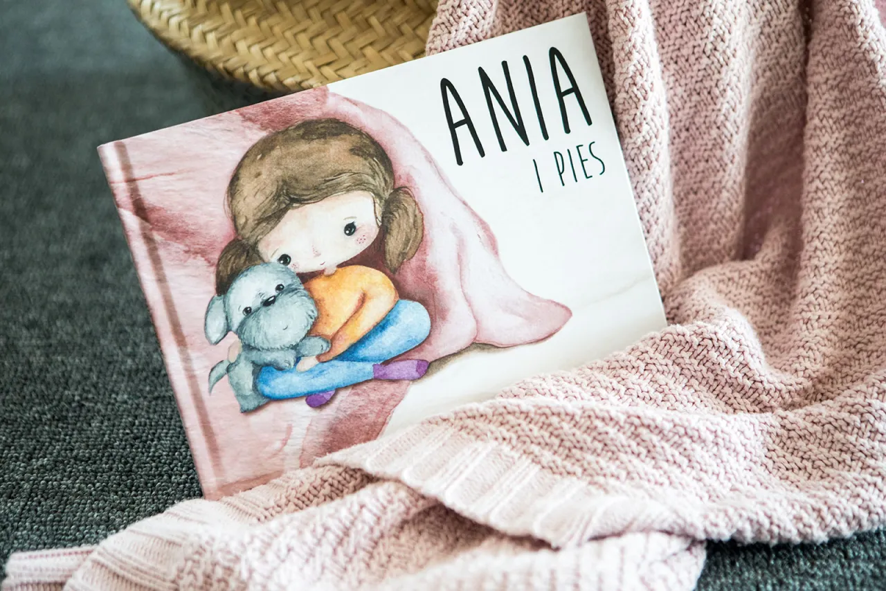 Urocza okładka książki 