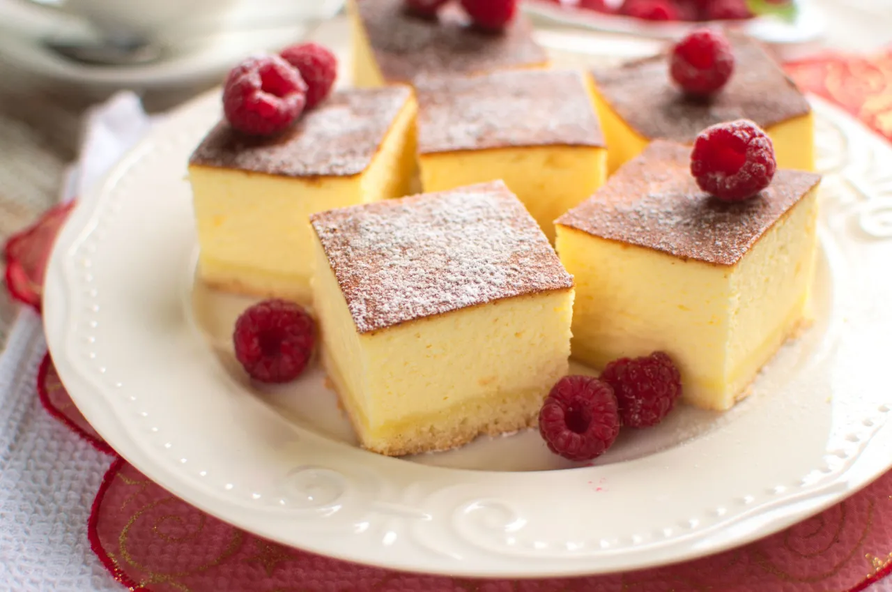 różne serniki idealnie upieczone bez pęknięć