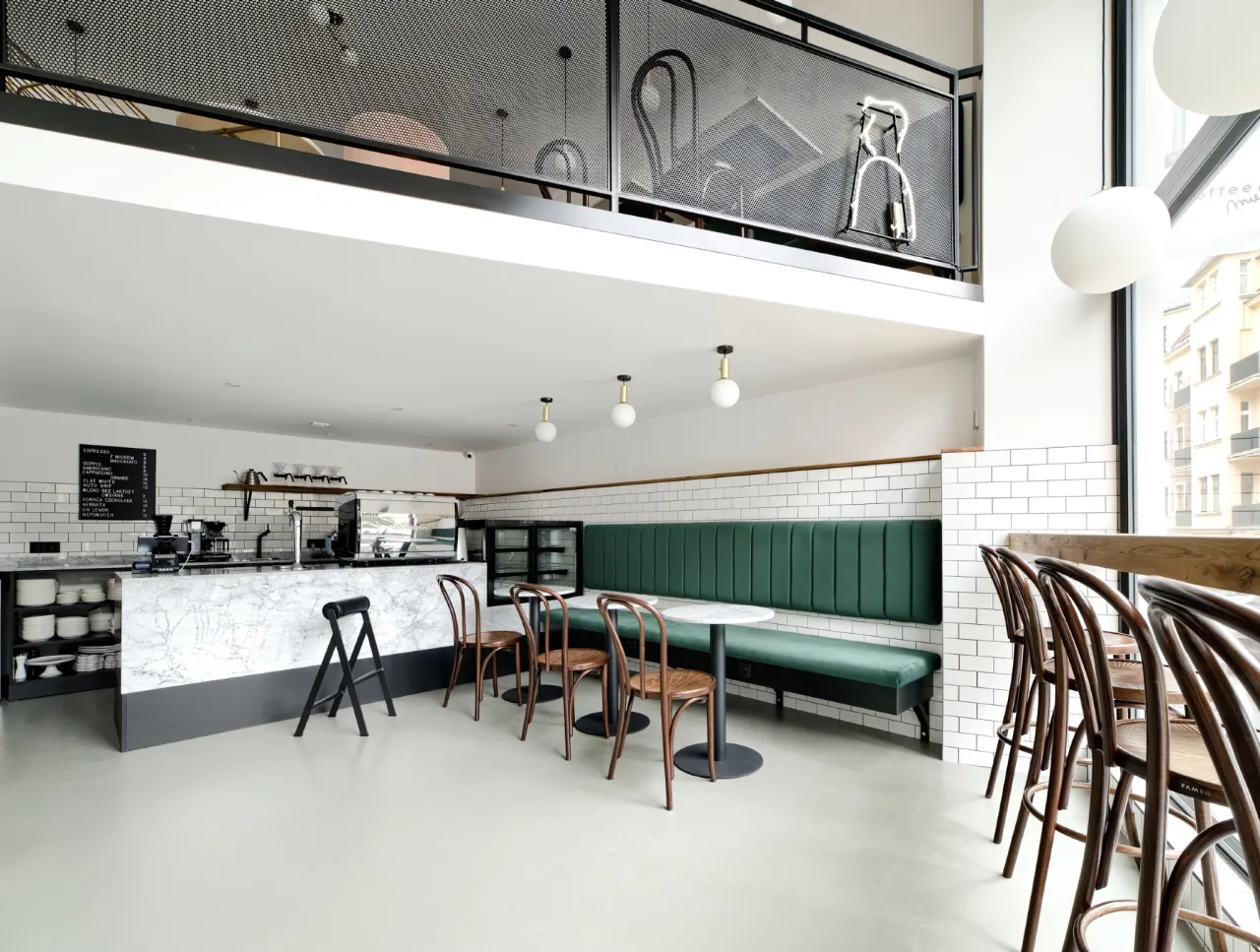 wnętrze kawiarni mielcu