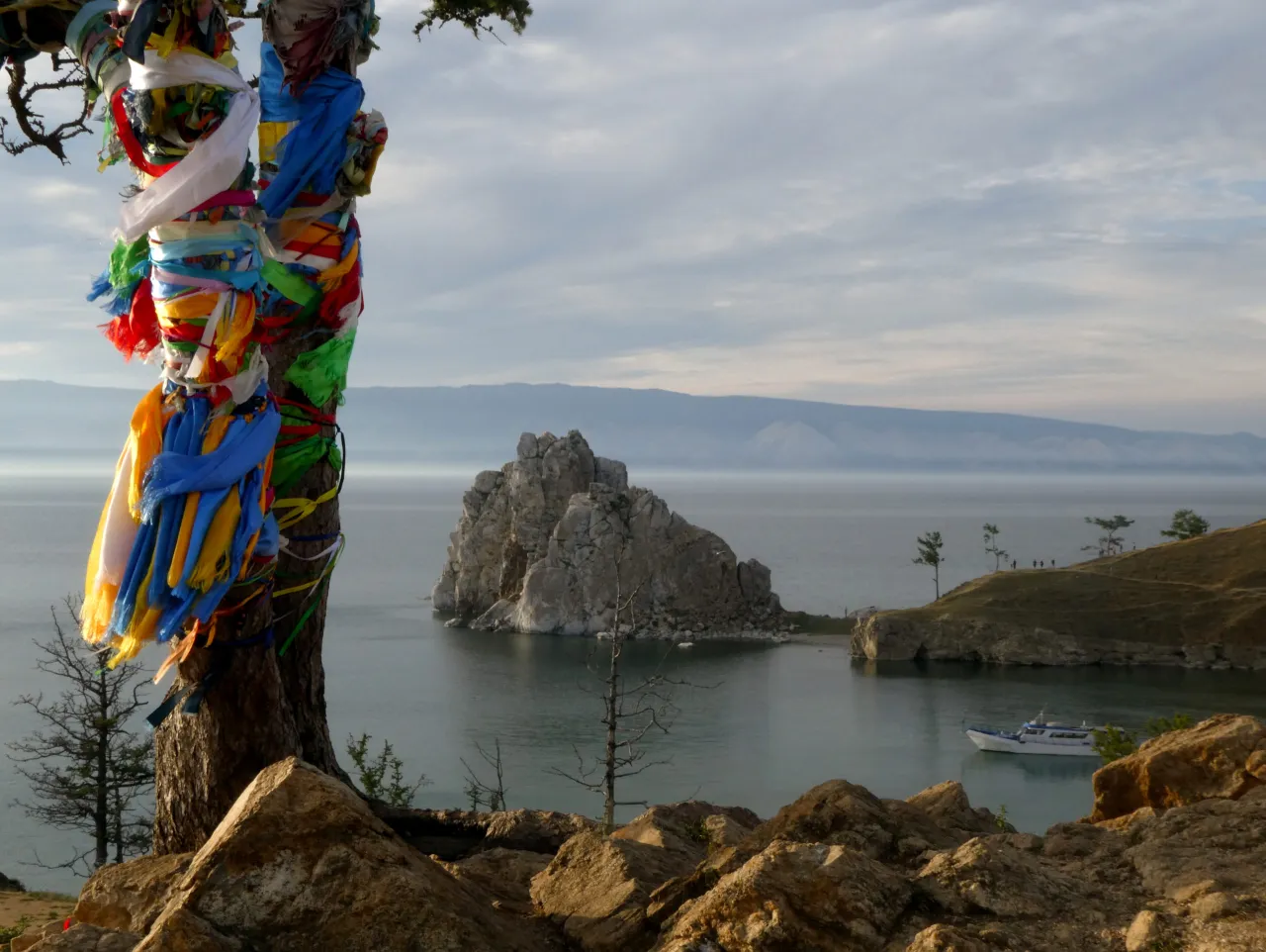 Wyspa Olchon Skała Szamanka Bajkał